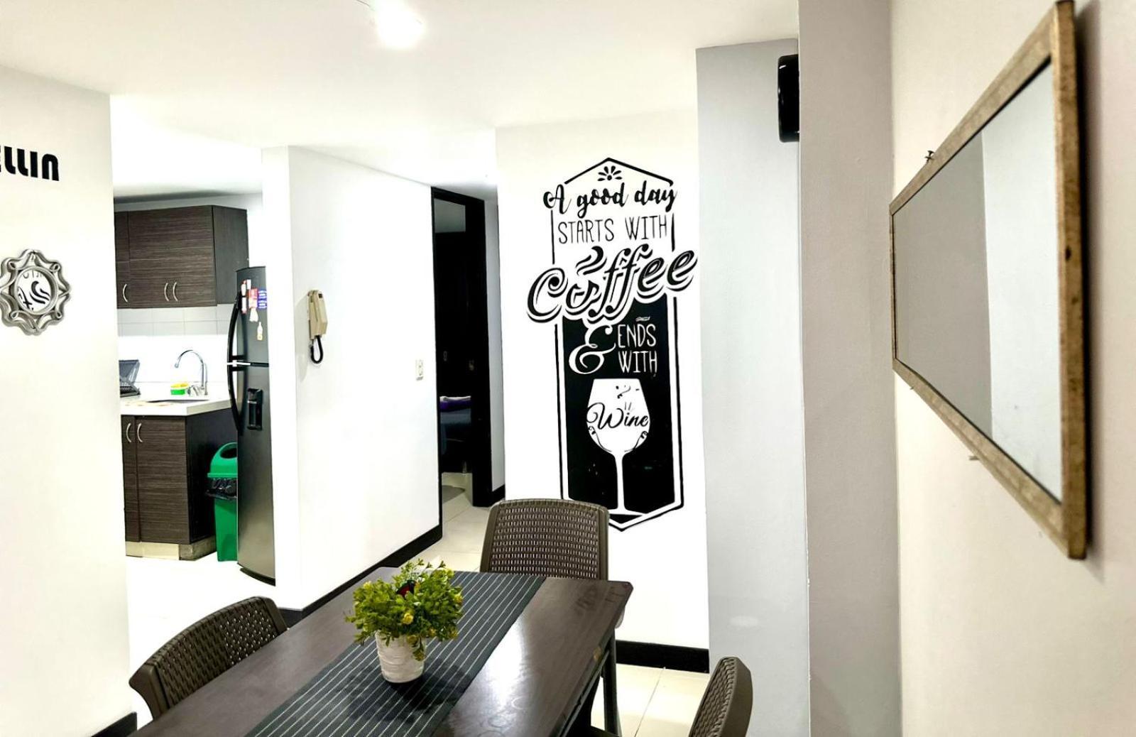 Apto Moderno En Laureles メデジン エクステリア 写真